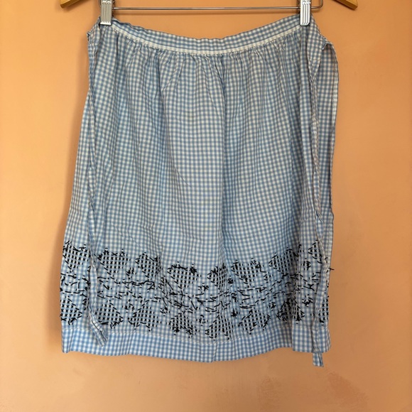 Vintage Handmade Apron Cross Stitch Embroidery Blue Gingham Hearts - Picture 4 of 13